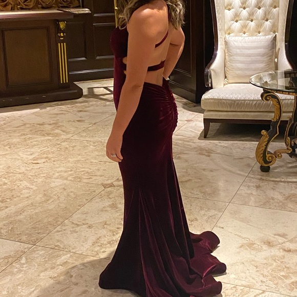Jessica angel Velvet evening gown - Picture 2 of 2
